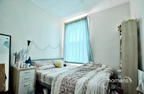 4 bedroom terraced to rent - Mill Avenue, Uxbridge, UB8 - Property View 3