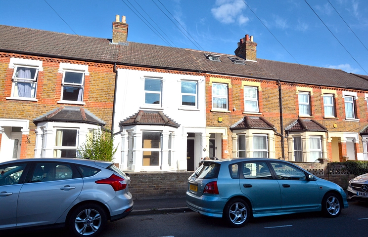 4 bedroom terraced to rent - Mill Avenue, Uxbridge, UB8