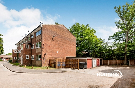 3 bedroom apartment to rent - Kings Road, Fleet, Hampshire, GU51 - Property View 2