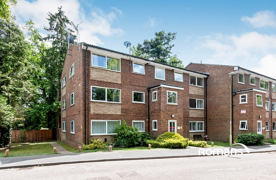 3 bedroom apartment to rent - Kings Road, Fleet, Hampshire, GU51 - Property View 1