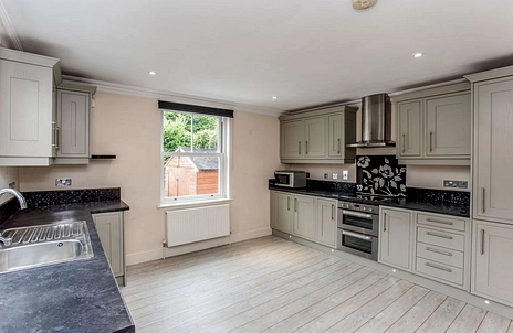2 bedroom semi detached to rent - Stroude Road, Virginia Water, GU25 - Property View 2