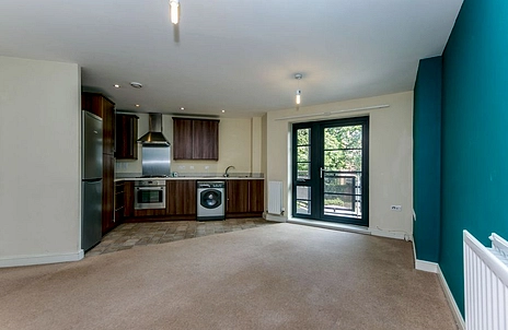 1 bedroom apartment to rent - Bell Court, Merlin Road, Farnborough, GU14 - Property View 3