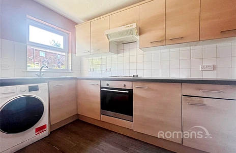 2 bedroom house for sale - St. Peters Gardens, Wrecclesham, Farnham, Surrey, GU10 - Property View 3