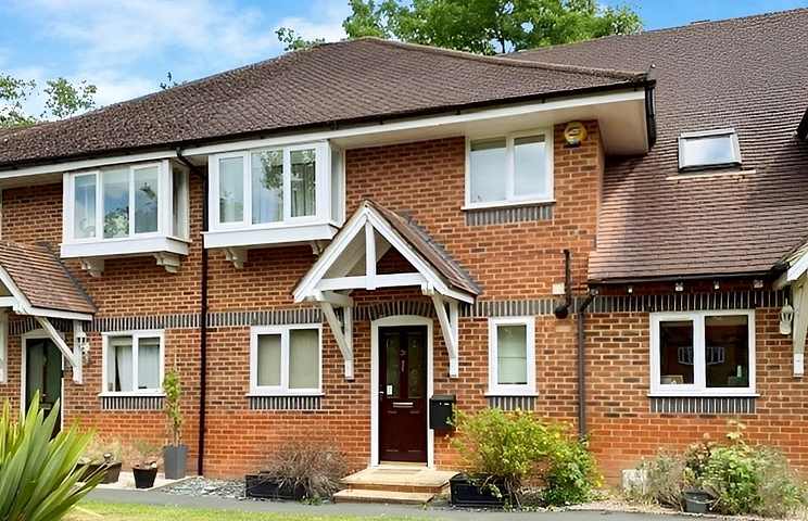 3 bedroom house for sale - Masefield Gardens, Crowthorne, Berkshire, RG45