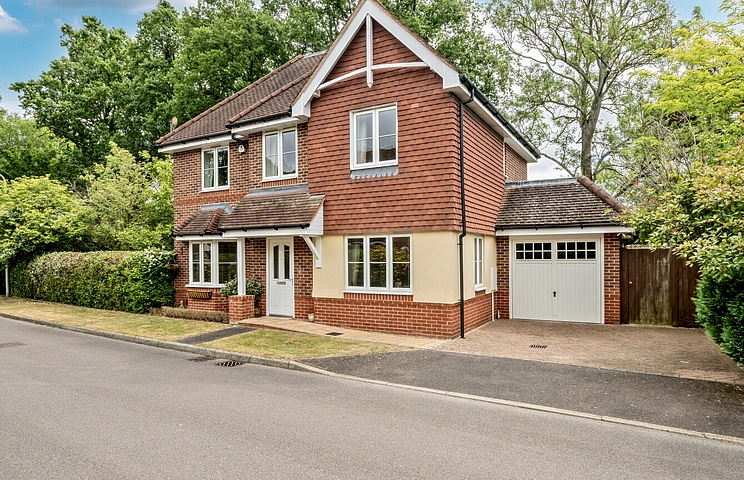 4 bedroom house for sale - Ferndale Crescent, Wokingham, Berkshire, RG41