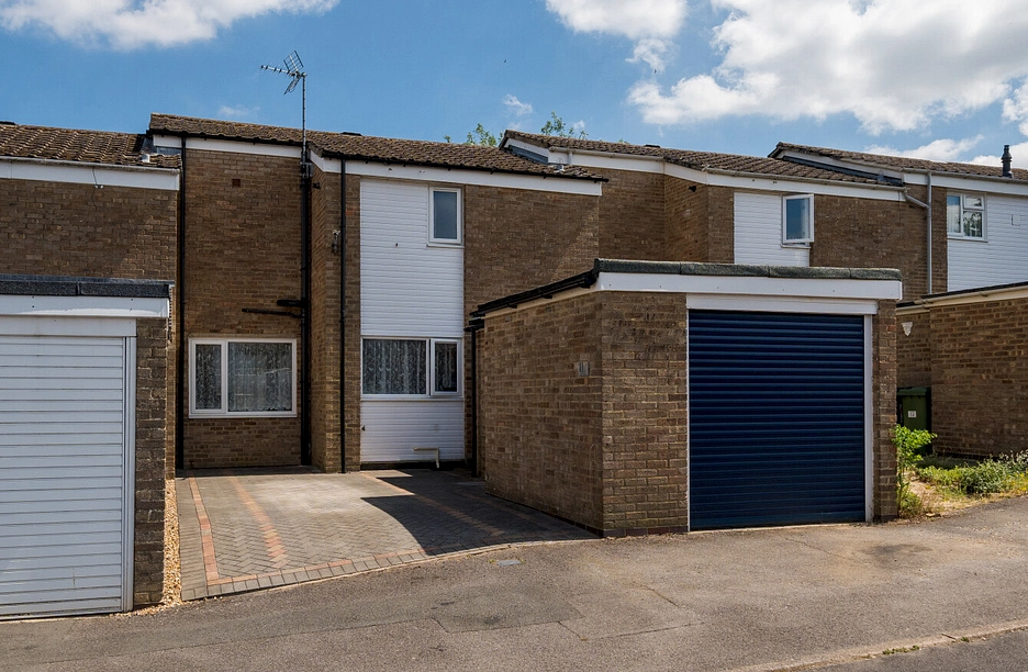 2 bedroom house for sale - Cambrian Way, Basingstoke, Hampshire, RG22 - Property View 1