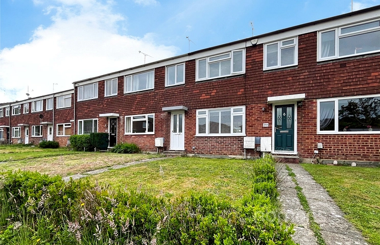 3 bedroom house for sale - Pinewood Park, Farnborough, Hampshire, GU14