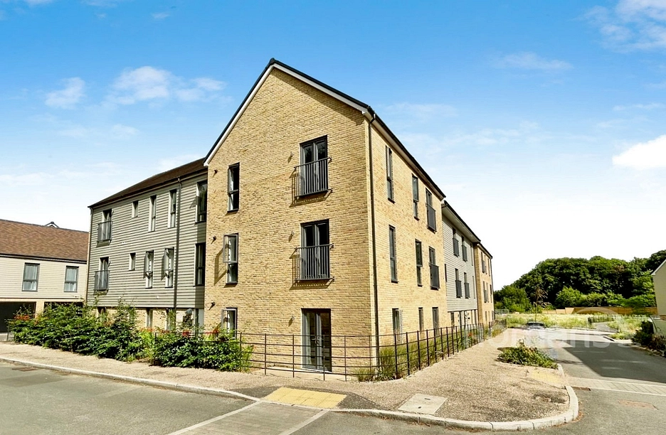 2 bedroom apartment for sale - West Siding, Basingstoke, Hampshire, RG24 - Property View 1