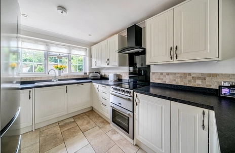 3 bedroom house for sale - All Saints Rise, Warfield, Bracknell, Berkshire, RG42 - Property View 2