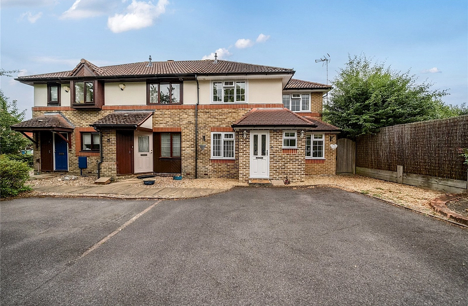 3 bedroom house for sale - All Saints Rise, Warfield, Bracknell, Berkshire, RG42 - Property View 1