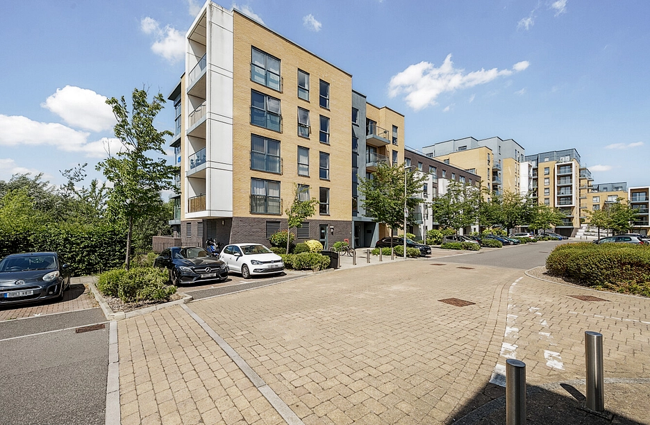 2 bedroom apartment for sale - Drake Way, Reading, Berkshire, RG2 - Property View 1