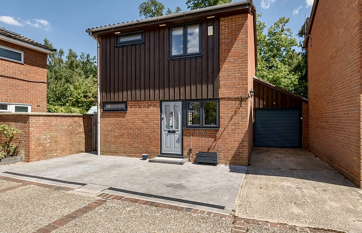 3 bedroom house for sale - Greenham Wood, Bracknell, Berkshire, RG12