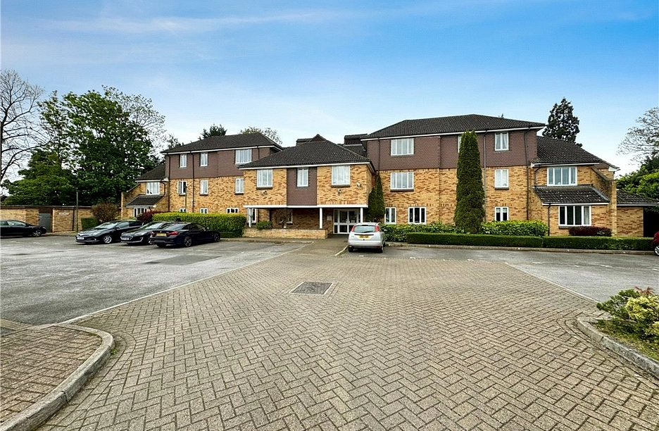 2 bedroom apartment for sale - Byron Court, Windsor, Berkshire, SL4 - Property View 1