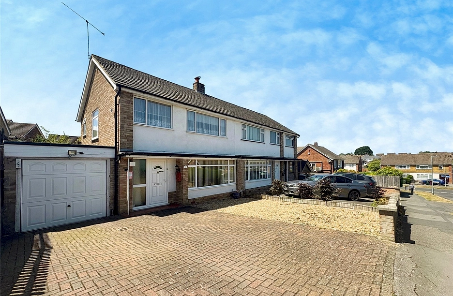 3 bedroom house for sale - Berkshire Drive, Tilehurst, Reading, Berkshire, RG31 - Property View 1