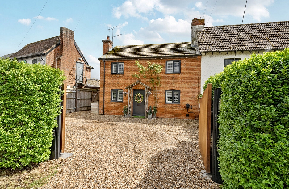 3 bedroom cottage for sale - School Green, Shinfield, Reading, Berkshire, RG2 - Property View 1