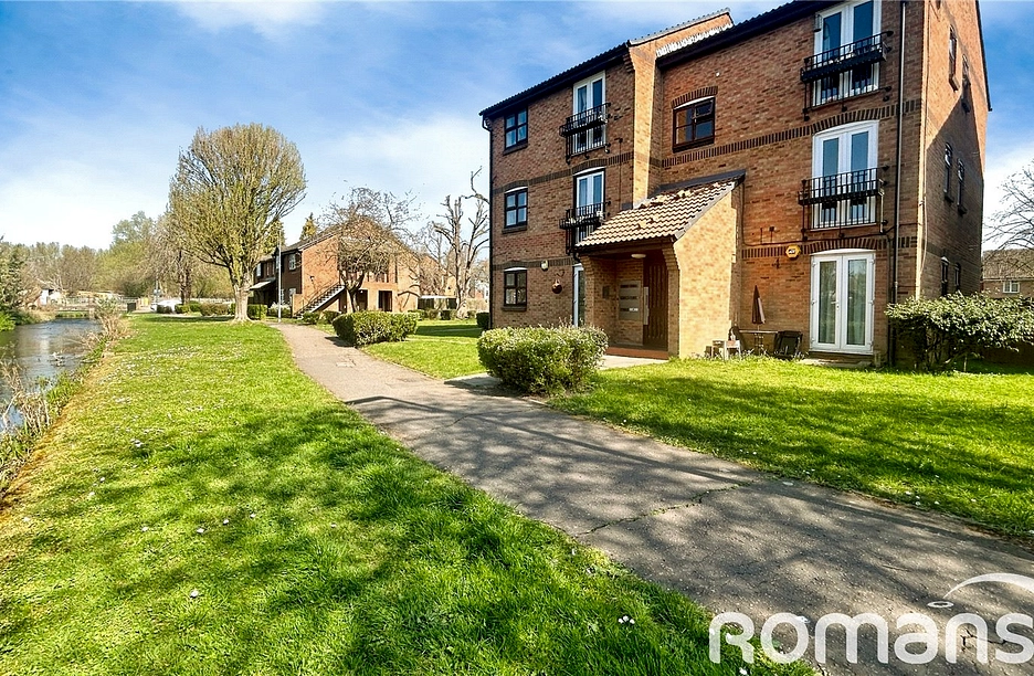 2 bedroom apartment for sale - Merrivale Mews, Tavistock Road, Yiewsley, West Drayton, UB7 - Property View 1