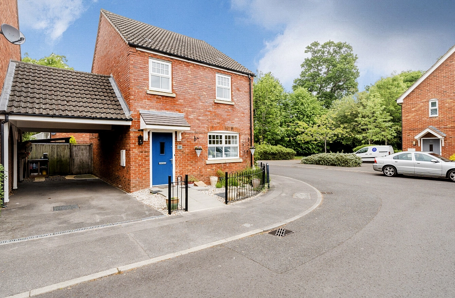 3 bedroom house for sale - Bilberry Gardens, Mortimer, Reading, Berkshire, RG7 - Property View 1
