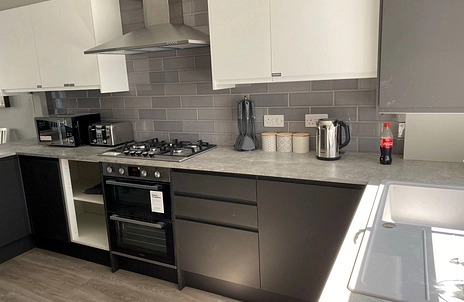 4 bedroom house for sale - Claverdon, Bracknell, Berkshire, RG12 - Property View 3