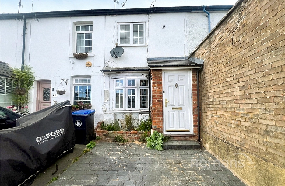 2 bedroom house for sale - London Road, Bagshot, Surrey, GU19 - Property View 1