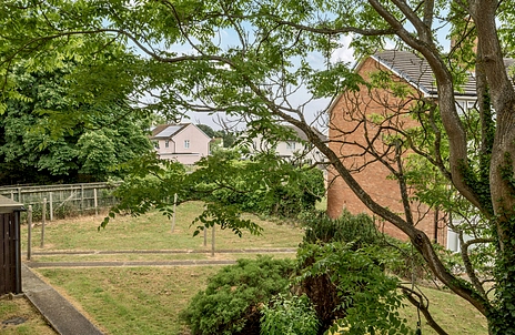 3 bedroom apartment for sale - Dedworth Road, Windsor, Berkshire, SL4 - Property View 2