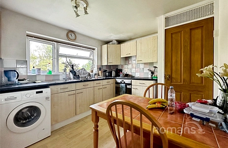 2 bedroom apartment for sale - Rixman Close, Maidenhead, Berkshire, SL6 - Property View 2