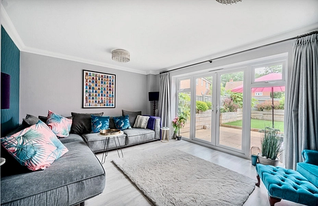 3 bedroom house for sale - Swords Drive, Crowthorne, Berkshire, RG45 - Property View 2