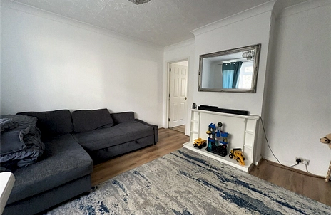 3 bedroom house for sale - Gayhurst Road, High Wycombe, Buckinghamshire, HP13 - Property View 2