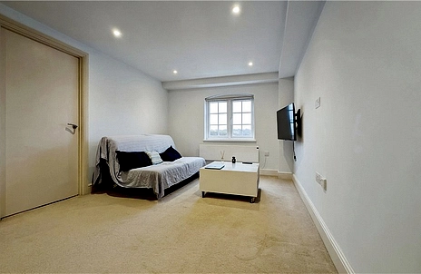 1 bedroom apartment for sale - Castle House, 20 Bear Lane, Farnham, Surrey, GU9 - Property View 2