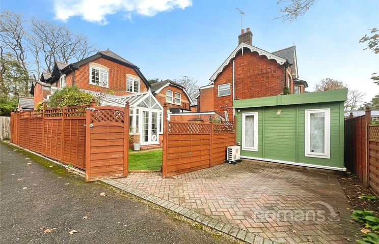 2 bedroom house for sale - Church Lane West, Aldershot, Hampshire, GU11