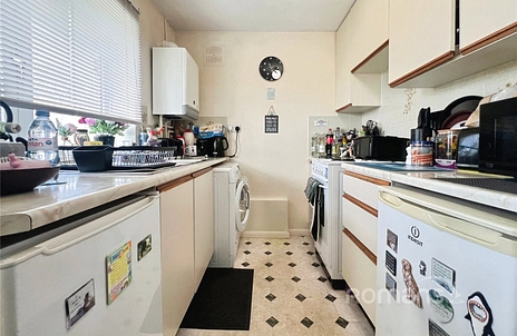 1 bedroom apartment for sale - Amber Court, Redan Gardens, Aldershot, GU12 - Property View 3