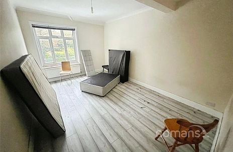 2 bedroom maisonette for sale - High Street, Aldershot, Hampshire, GU12 - Property View 3