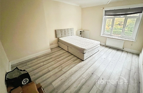 2 bedroom maisonette for sale - High Street, Aldershot, Hampshire, GU12 - Property View 2