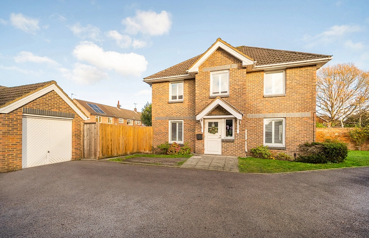 4 bedroom house for sale - Old Chapel Lane, Ash, Aldershot, Surrey, GU12