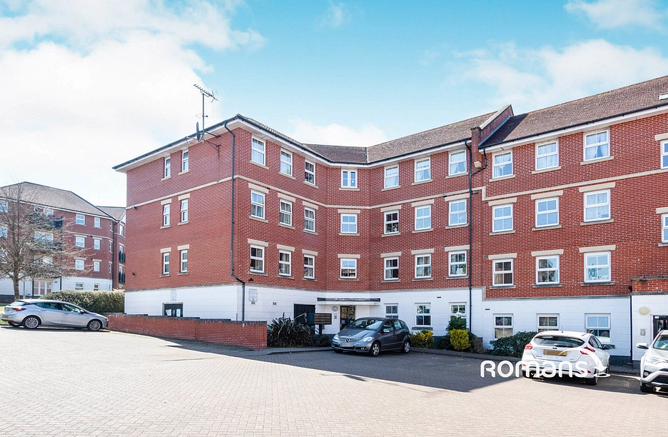2 bedroom apartment to rent - Bell Chase, Aldershot, Hampshire, GU11 - Property View 1
