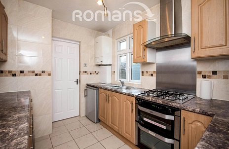 3 bedroom house to rent - Ash Road, Aldershot, GU12 - Property View 2