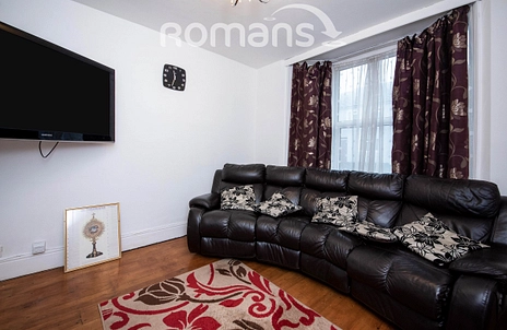 3 bedroom house to rent - Ash Road, Aldershot, GU12 - Property View 3