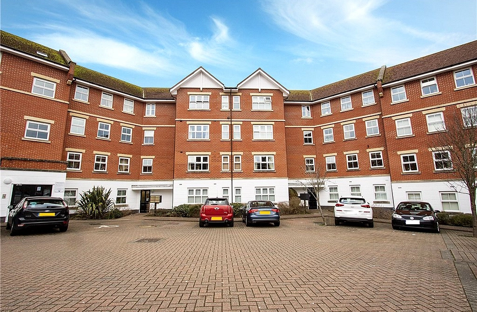 2 bedroom apartment to rent - Bell Chase, Aldershot, GU11 - Property View 1