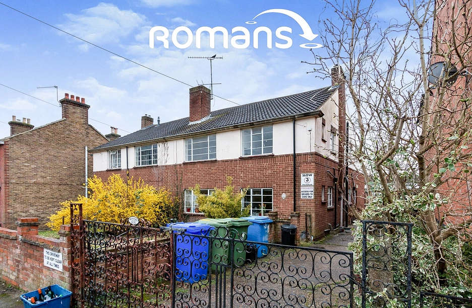 2 bedroom apartment to rent - Holly Road, Aldershot, GU12 - Property View 1