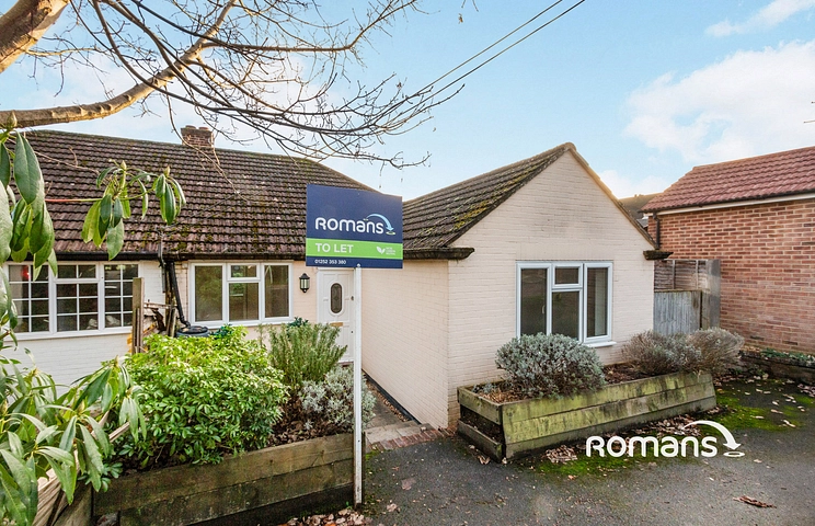 3 bedroom bungalow to rent - Kirriemuir Gardens, Ash, Aldershot, Surrey, GU12