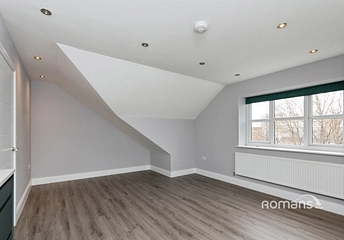 2 bedroom apartment to rent - Crescent Drive, Aldershot, Hampshire, GU12 - Property View 1