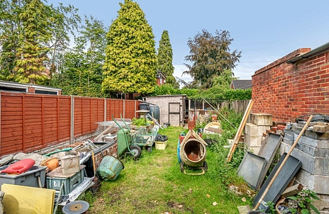 3 bedroom house for sale - Reading Road South, Fleet, Hampshire, GU52 - Property View 2