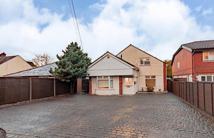 6 bedroom house for sale - The Harrow Way, Basingstoke, Hampshire, RG22