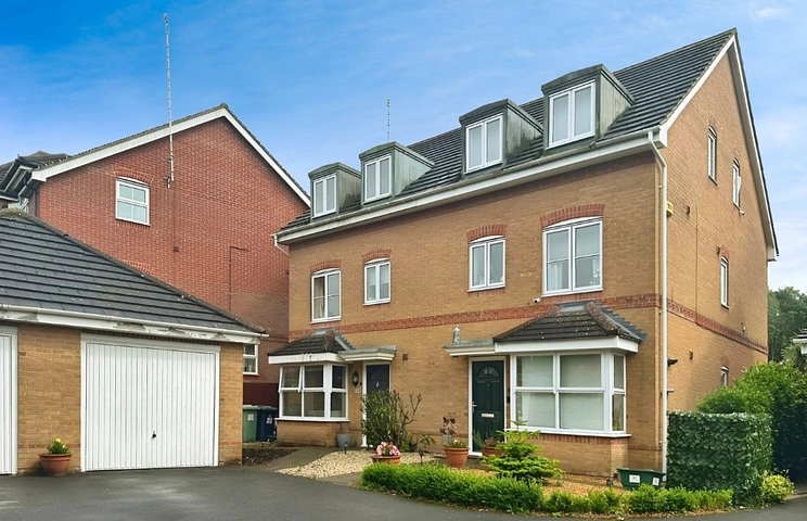 4 bedroom house for sale - Oceana Crescent, Beggarwood, Basingstoke, Hampshire, RG22