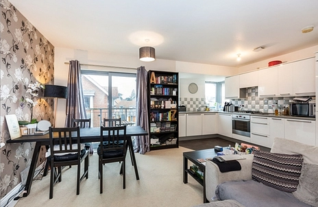 2 bedroom apartment for sale - Mailing Way, Basingstoke, Hampshire, RG24 - Property View 3