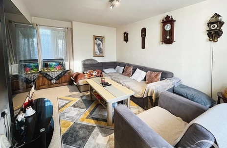 3 bedroom house for sale - Abbey Road, Basingstoke, Hampshire, RG24 - Property View 3