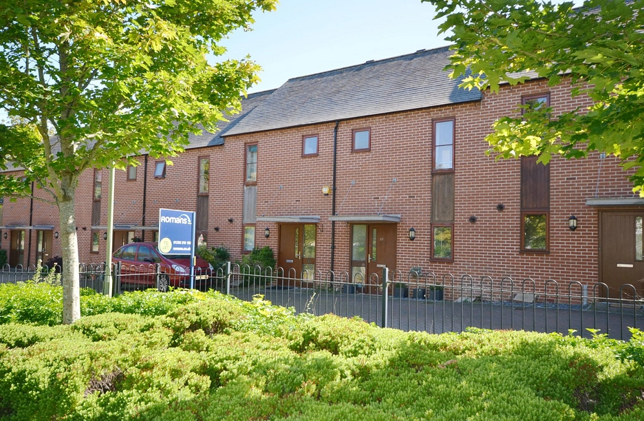 2 bedroom house for sale - Elder Road, Basingstoke, RG24 - Property View 1