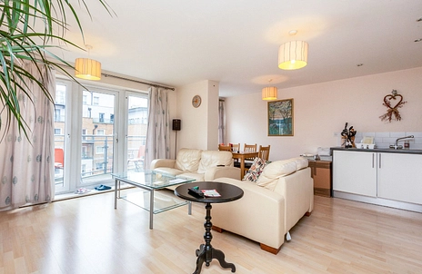 2 bedroom apartment for sale - Winterthur Way, Basingstoke, Hampshire, RG21 - Property View 2