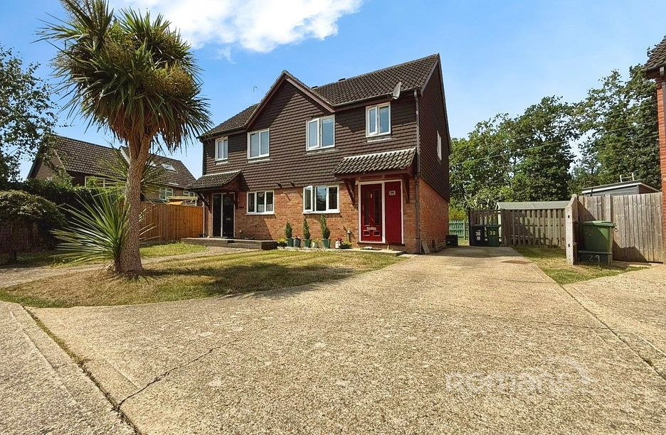 2 bedroom house for sale - Achilles Close, Chineham, Basingstoke, Hampshire, RG24 - Property View 1