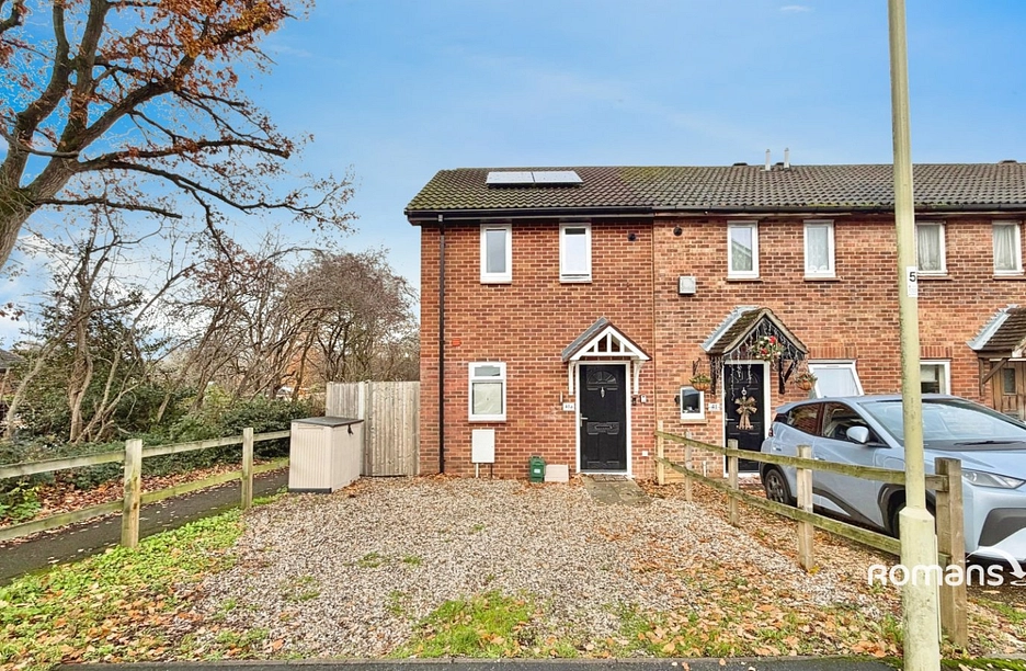 2 bedroom house for sale - Mortimer Gardens, Tadley, Hampshire, RG26 - Property View 1