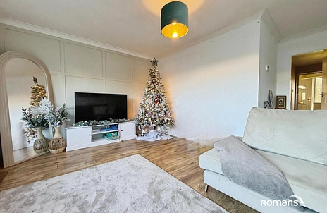 3 bedroom house for sale - Brookside Walk, Tadley, RG26 - Property View 2